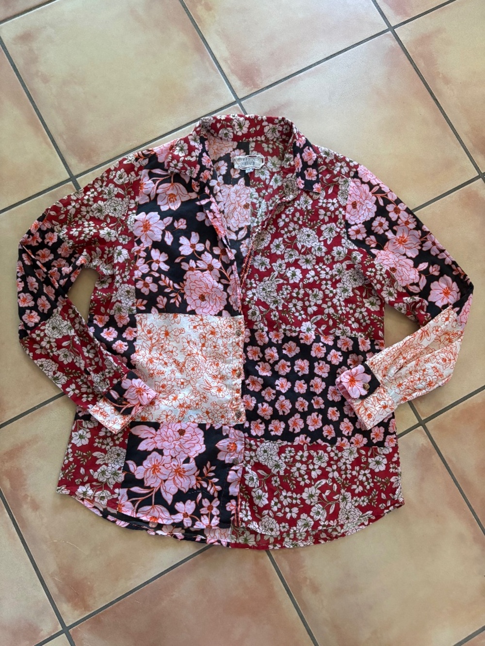 Johnny Was Lightweight Cotton Floral Button Up Shirt Size M
